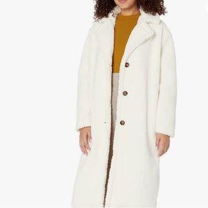 Steve Madden white Saide fur coat
